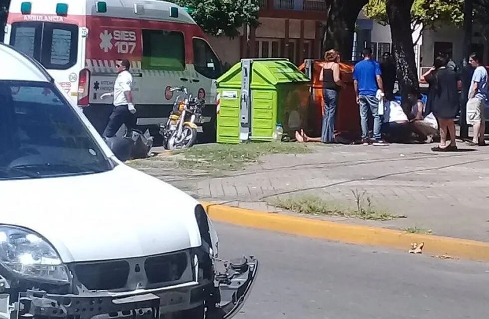 El accidente se registró por la tarde en Bulevar Seguí y Laprida. (@GermanJSimari)