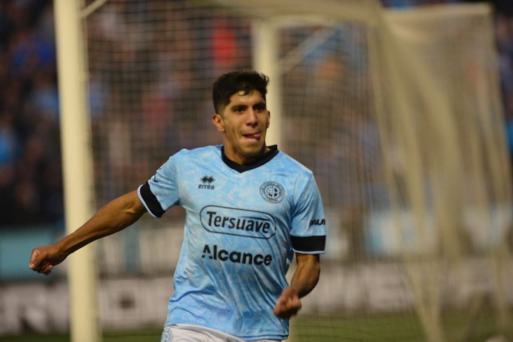 Maximiliano Comba agarró el rebote y puso el 1-0 de Belgrano frente a Maipú en el Gigante. (Javier Ferreyra / La Voz)