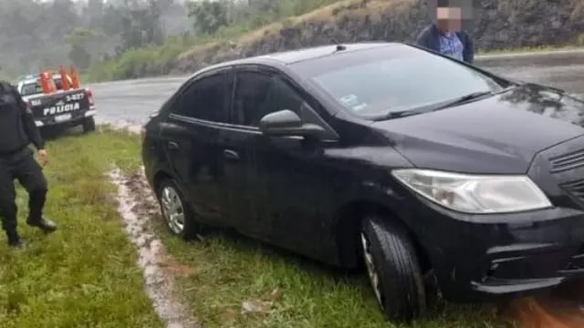 Caraguatay: automovilista mordió un espejo de agua y despistó