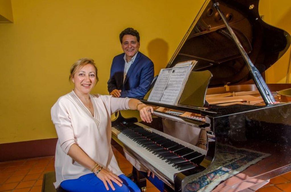 El tenor salteño Guillermo Romero Ismael y la pianista rusa Alisa Labzina (Facebook Guillermo Romero Ismael Tenor)