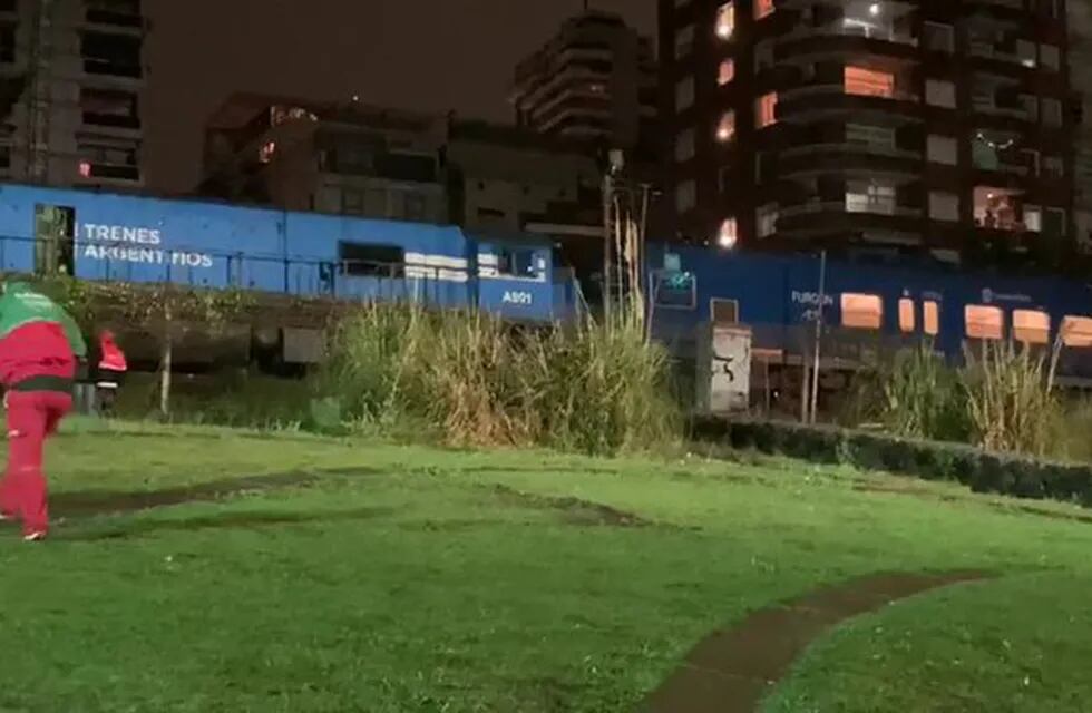 Las imágenes del choque de trenes a la altura de la estación de Palermo. Twitter @MascariniMarce