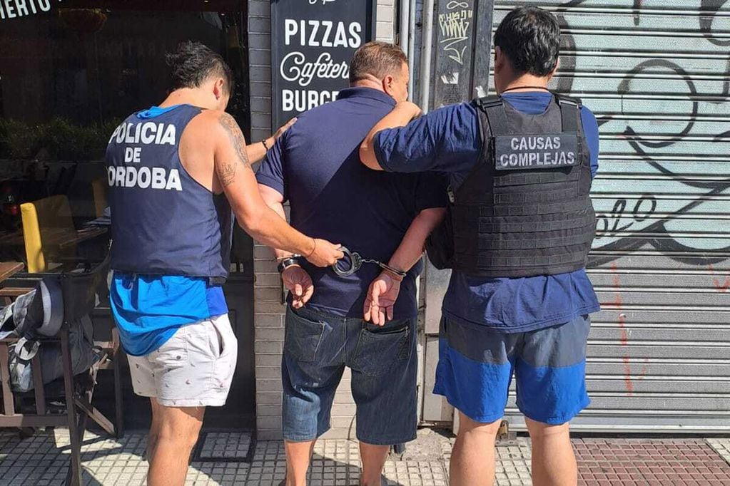 La Policía de Córdoba detuvo a varias personas acusadas de estafas inmobiliarias.  (La Voz)