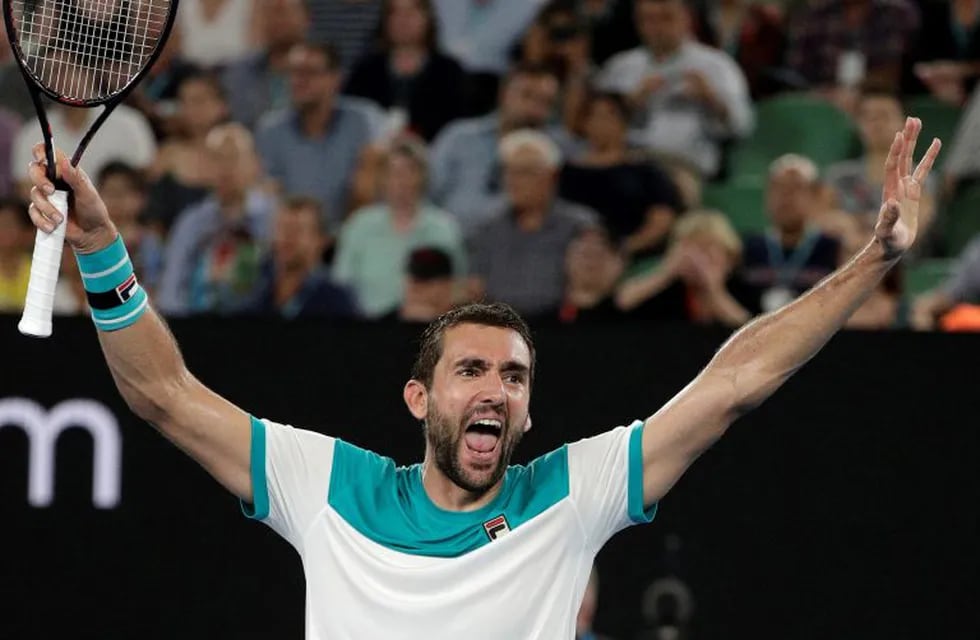Marin Cilic festejó alocadamente su pasaje a semis del Australian Open, sin importarle mucho la lesión de Rafa Nadal. (AP Photo/Dita Alangkara)