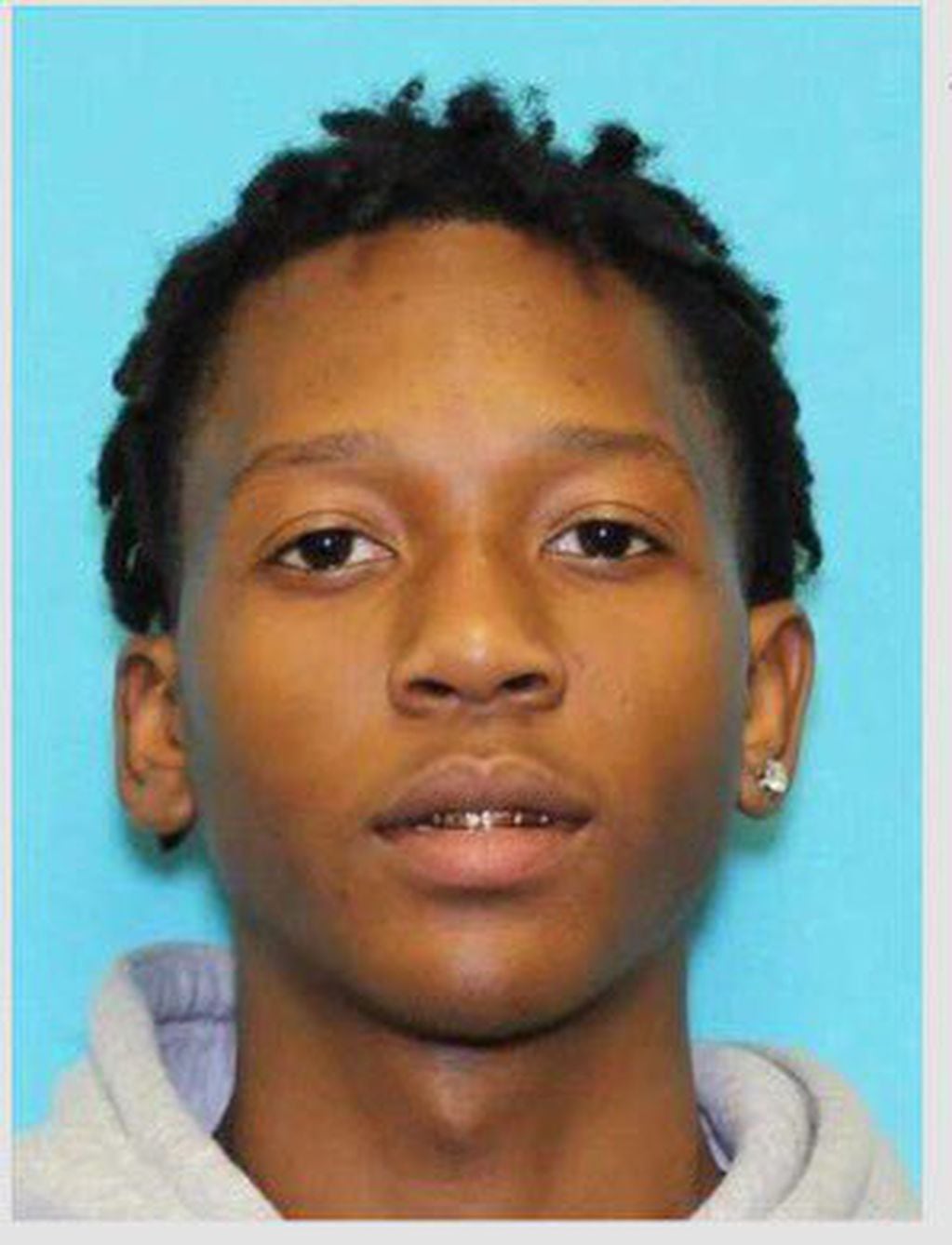 La Policía de Arlington, Texas, identificó al tirador de la escuela secundaria como Timothy George Simpkins.