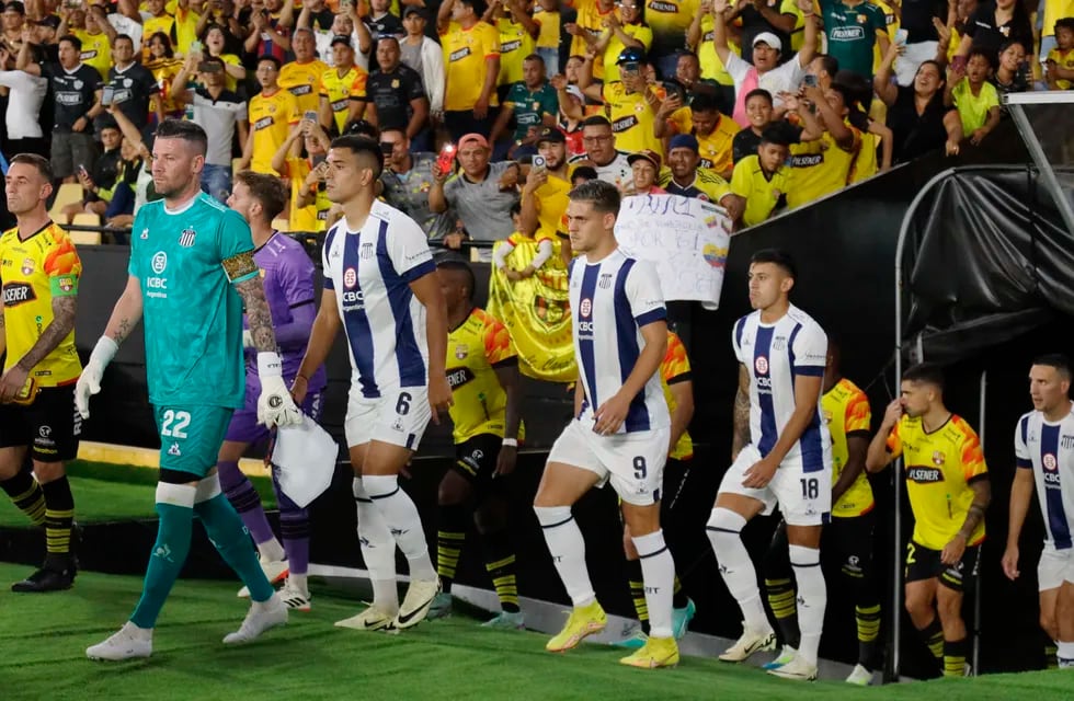 Talleres viajó a Ecuador y rescató un punto gracias al empate 2 a 2 por Copa Libertadores, pero también dejó algo fuera de la cancha. (Fotobaires)