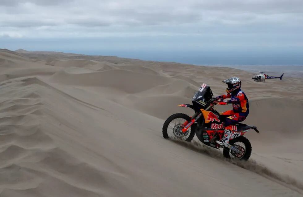 Dakar Rally - 2019 Peru Dakar Rally - Stage 6 from Arequipa to San Juan de Marcona - January 13, 2019   Red Bull KTM Factory's Luciano Benavides in action during the race    REUTERS/Carlos Jasso