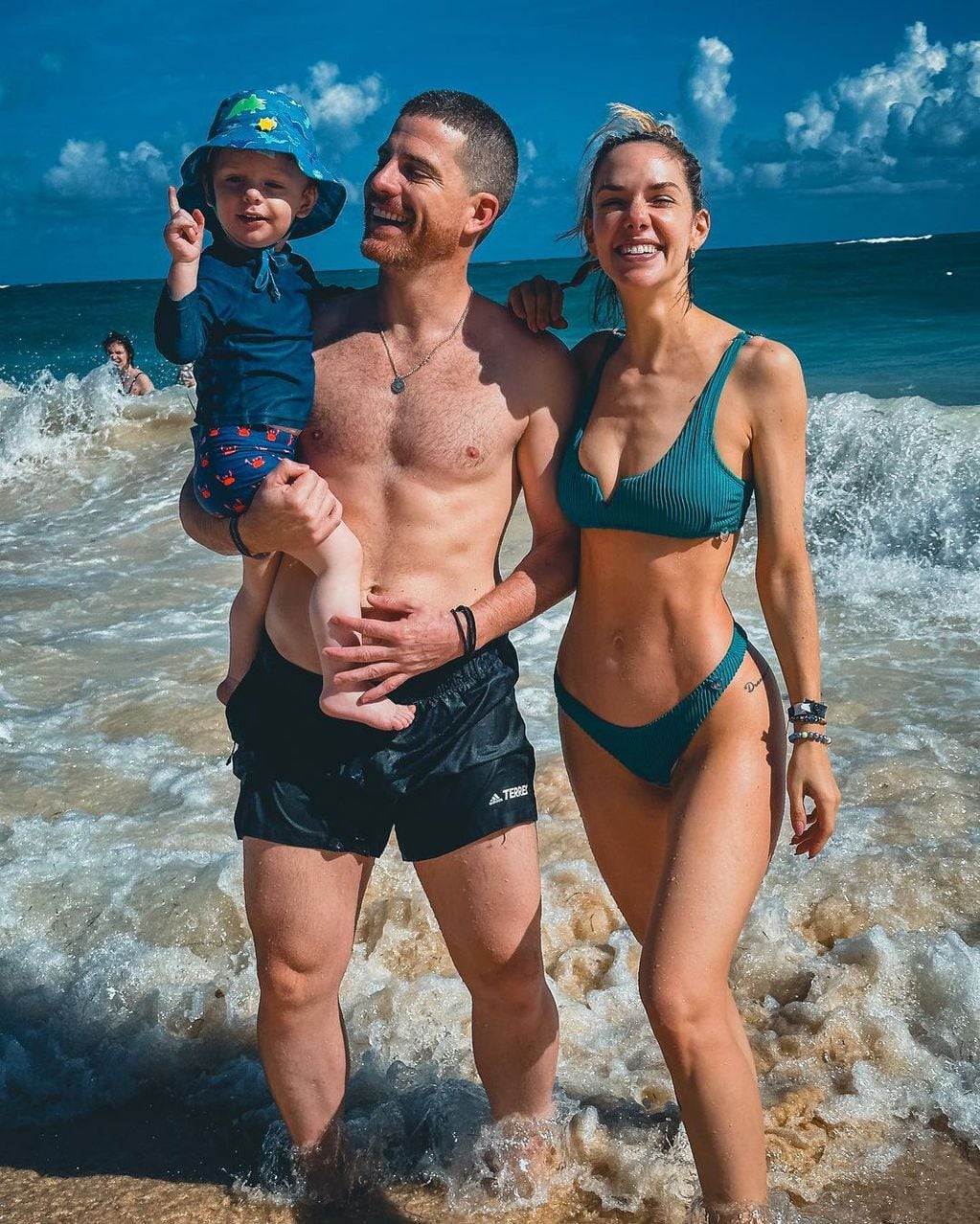 Andrés, Julieta y Valentino están de vacaciones en Punta Cana.