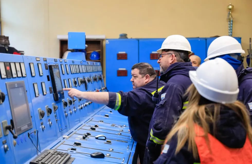 Tierra del Fuego: “Estamos ocupados en solucionar la cuestión energética en la Provincia”