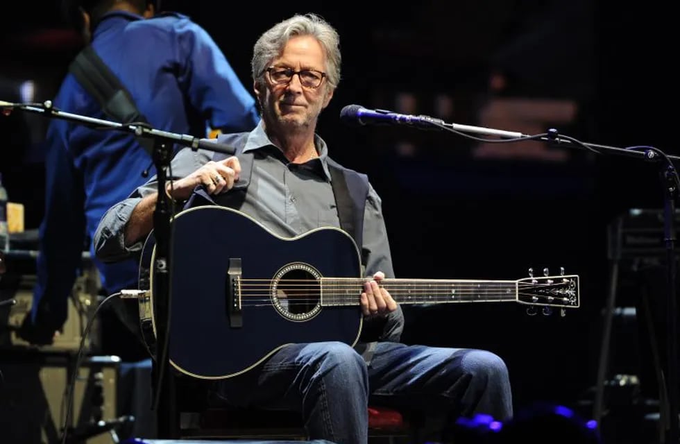 Eric Clapton confesó que padece tinnitus.
