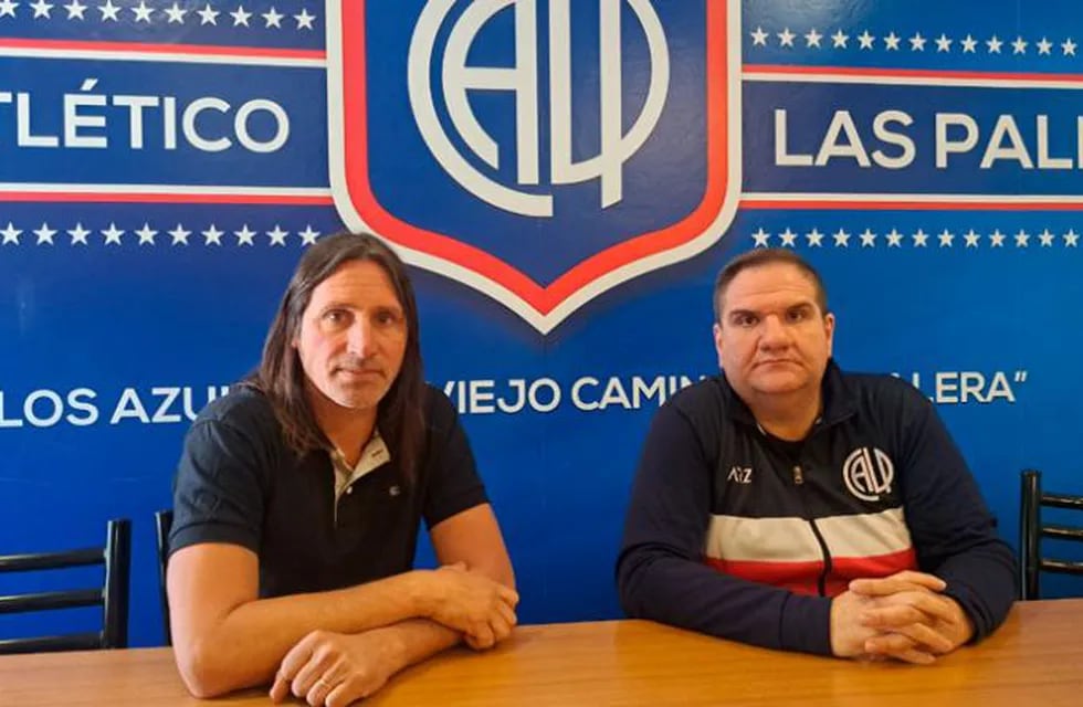 Los dirigentes del club Las Palmas, Juan Carlos Olave y Sebastián Chiatti.
