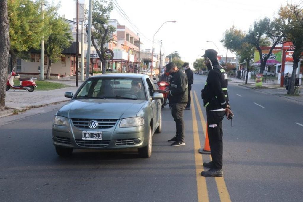 Intensifican controles vehiculares en accesos y puntos de Carlos Paz. (Foto: Municipal).