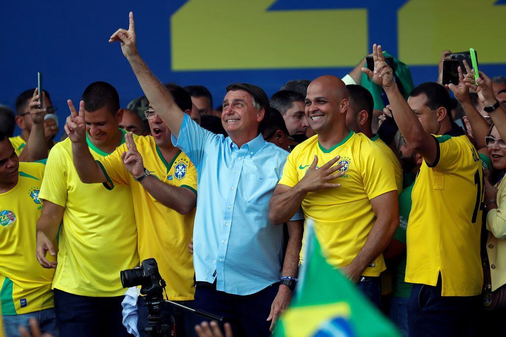 Jair Bolsonaro realizo su cierre de campaña, previo a las elecciones del 30 Octubre, en San Goncalo, estado de Rio de Janeiro, Brasil.