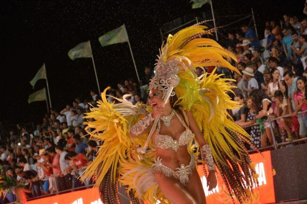 Empresa de Buenos Aires organiza los carnavales