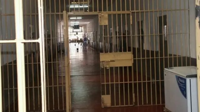 Intentó ingresar droga y un celular en una visita a un recluso en Eldorado