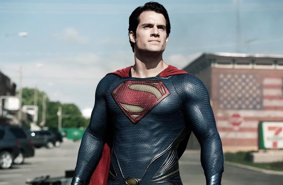 ¿Es más guapo que Henry Cavill? Se conoció el nombre del nuevo Superman y ya generó debate entre los fans.
