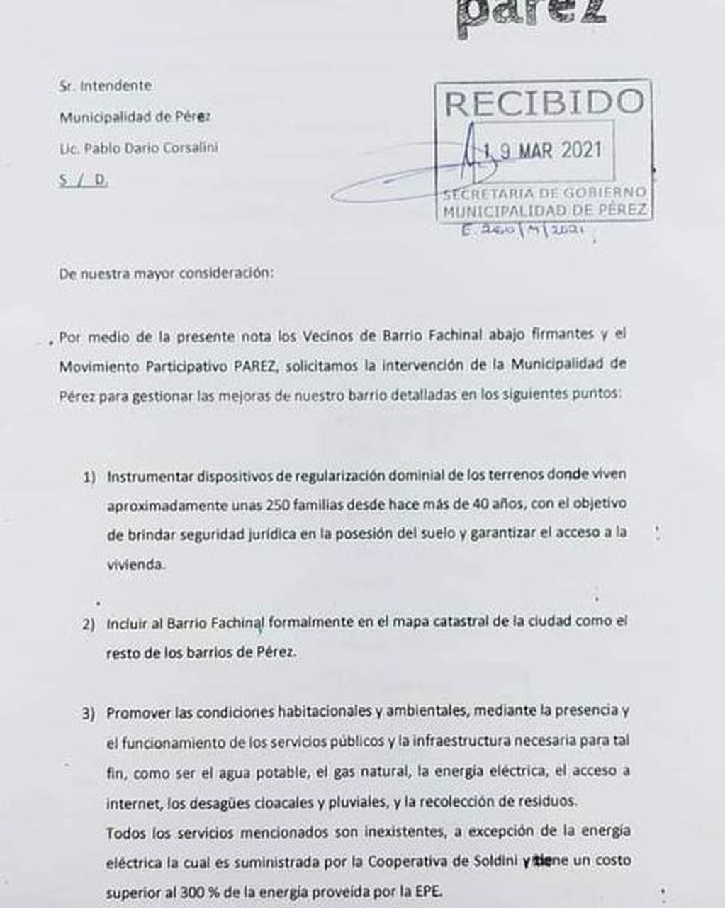 Víctor Morlan acompañó a los vecinos del barrio Fachinal en sus reclamos, con una nota en la Municipalidad de Pérez (Facebook)
