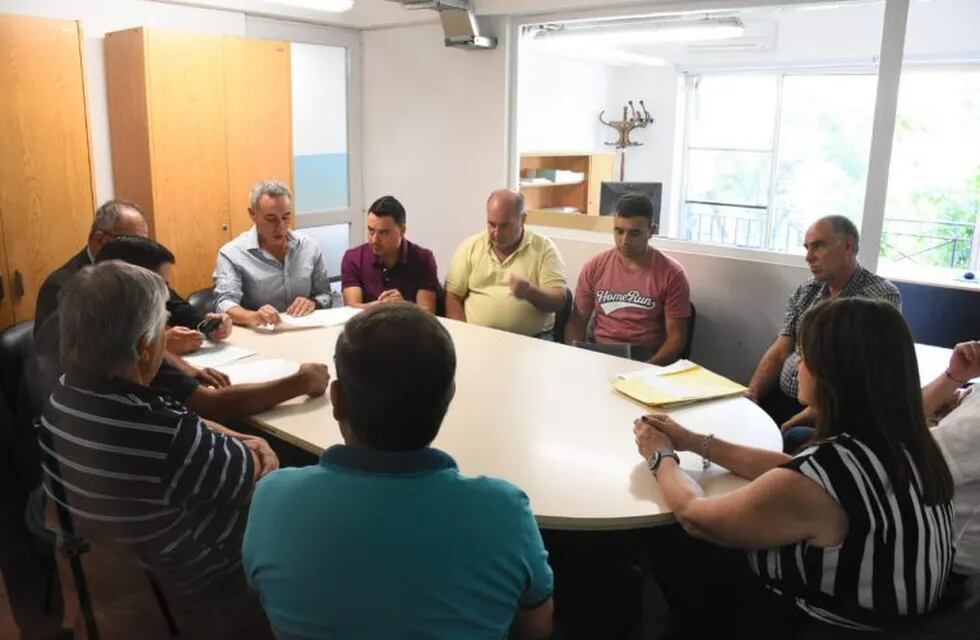 El gremio y los empresarios se reunieron en la sede rosarina de la cartera provincial. (Prensa UOM Rosario)