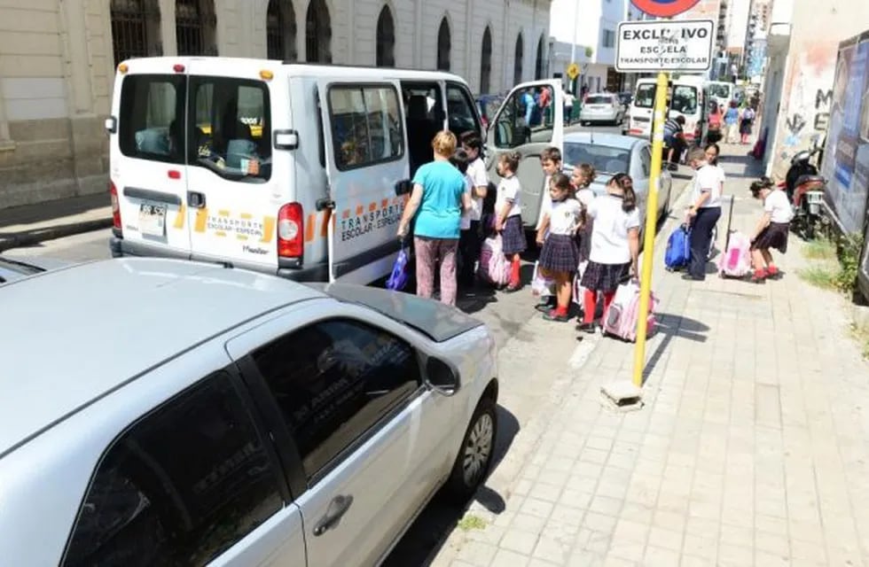 Transportes escolares en Córdoba.