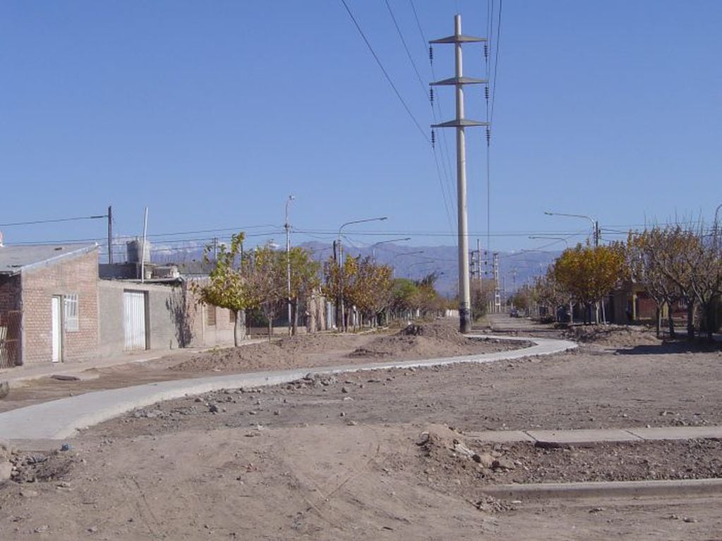 Obras en barrios de Mendoza.