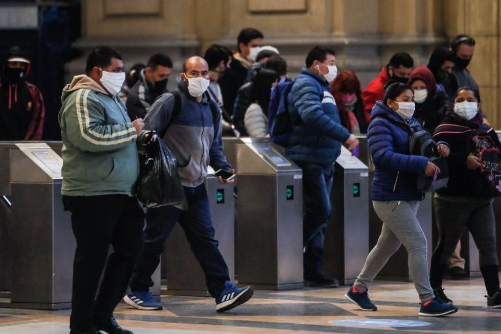 Las tarjetas que no estén registradas serán bloqueadas luego de que se registren reiterados usos no autorizados. (Foto: Juan Ignacio Roncoroni/EFE)