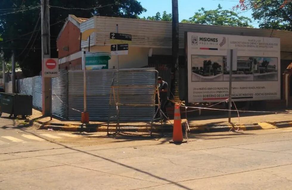 Inició la remodelación del edificio municipal de Puerto Iguazú.