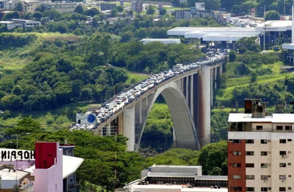 Reabrirían el Puente de la Amistad desde el 26 de septiembre solo para residentes. Ilustración.