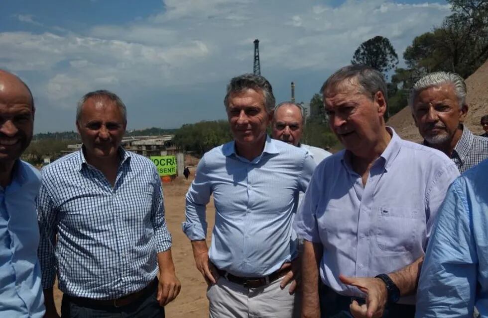 Macri viajó a Córdoba para el lanzamiento del Fiat Cronos y recorrerá obras con Schiaretti