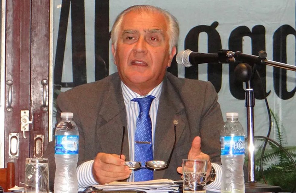 Dr. Héctor Granillo Fernández