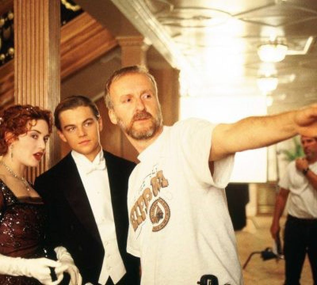 Kate Winslet, Leonardo DiCaprio y James Cameron en el backstage de "Titanic"