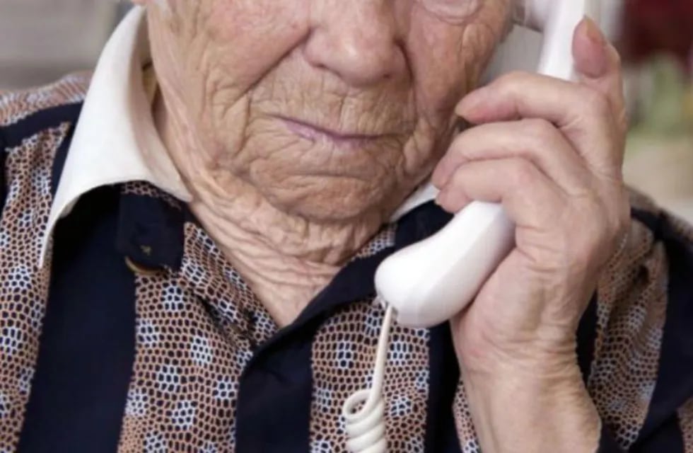 Los adultos mayores, víctimas constantes de los engaños telefónicos.