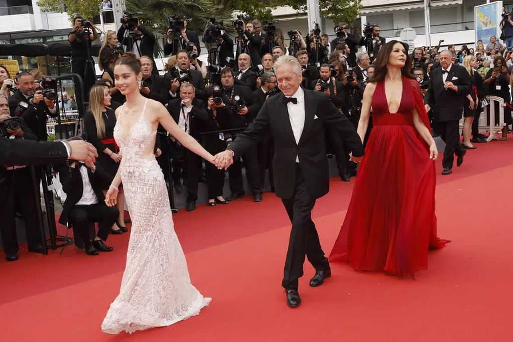 Carys acompañó a sus padres en el festival de Cannes