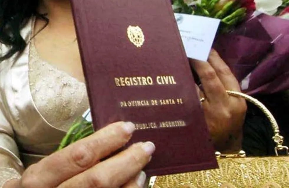 Libreta de casamiento del Registro Civil de Santa Fe.