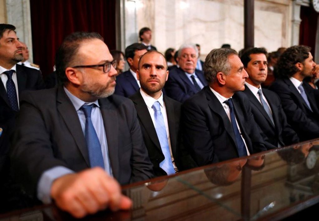 Ministro de producción de Argentina en el inicio de las sesiones del Congreso