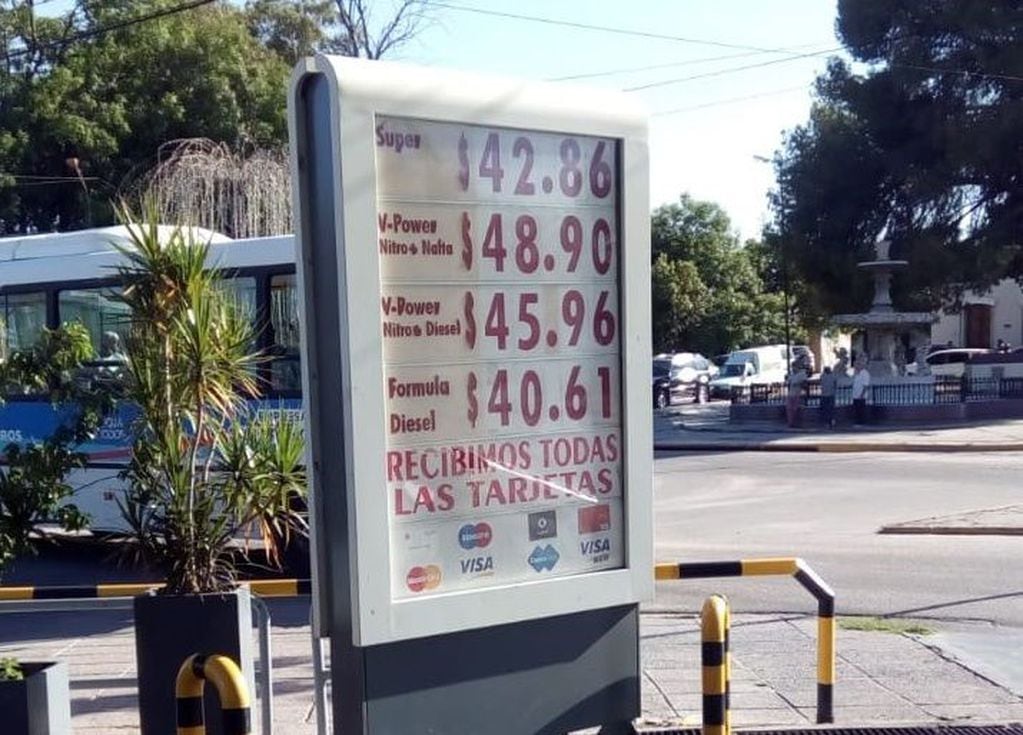 Precio de los combustibles en Shell y Refinor en La Rioja