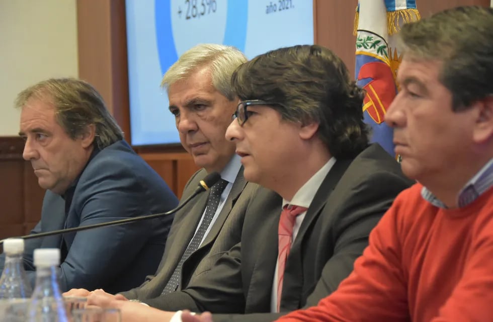 El nuevo Código Procesal Penal de Jujuy permite "gestionar causas con mayor celeridad, eficacia y eficiencia", dijo en la Legislatura el titular del Ministerio Público de la Acusación (MPA), Sergio Lello Sánchez.