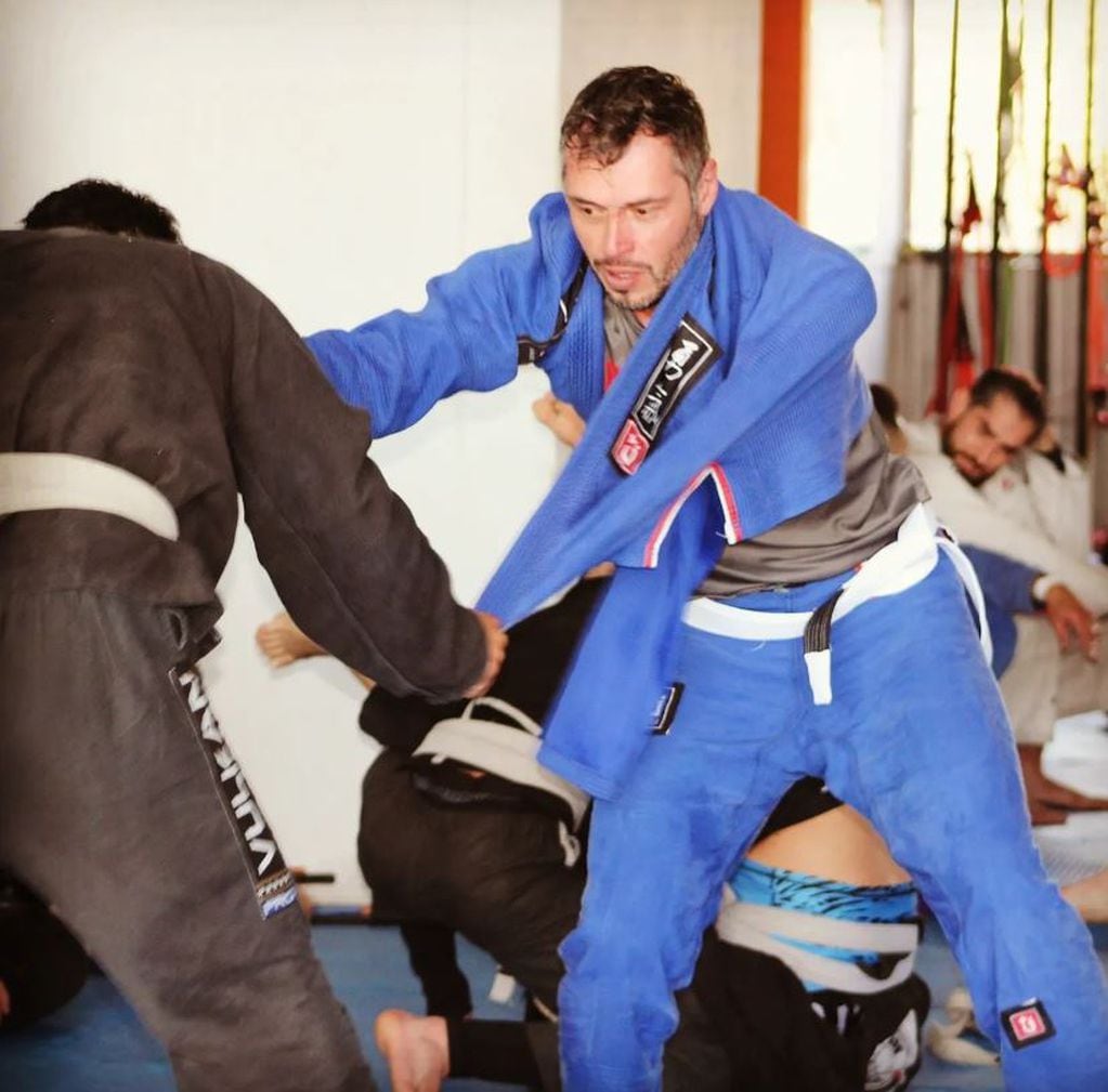 Cristian Gómez, sin su brazo izquierdo luchando en jiujitsu
