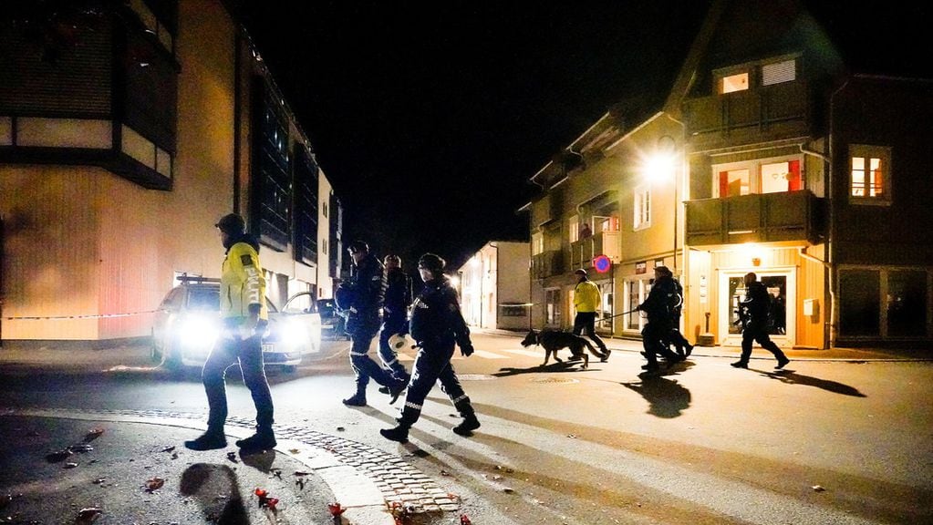 Ataque terrorista en Noruega: un hombre mató a cinco personas con un arco y flechas
