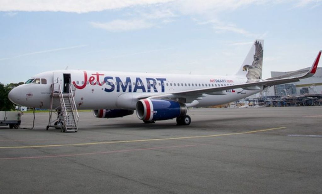 Jet Smart continuará con los vuelos desde El Palomar (web).