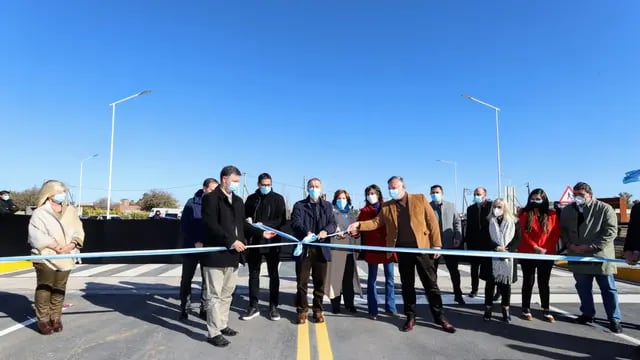 Inauguración del nuevo puente entre Villa María y Villa Nueva