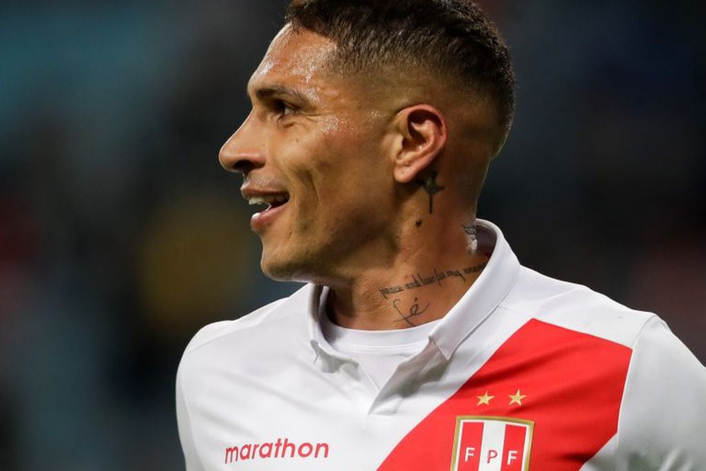 Peru's Paolo Guerrero celebrates scoring his side's third goal against Chile during a Copa America semifinal soccer match at the Arena do Gremio in Porto Alegre, Brazil, Wednesday, July 3, 2019. (AP Photo/Andre Penner)