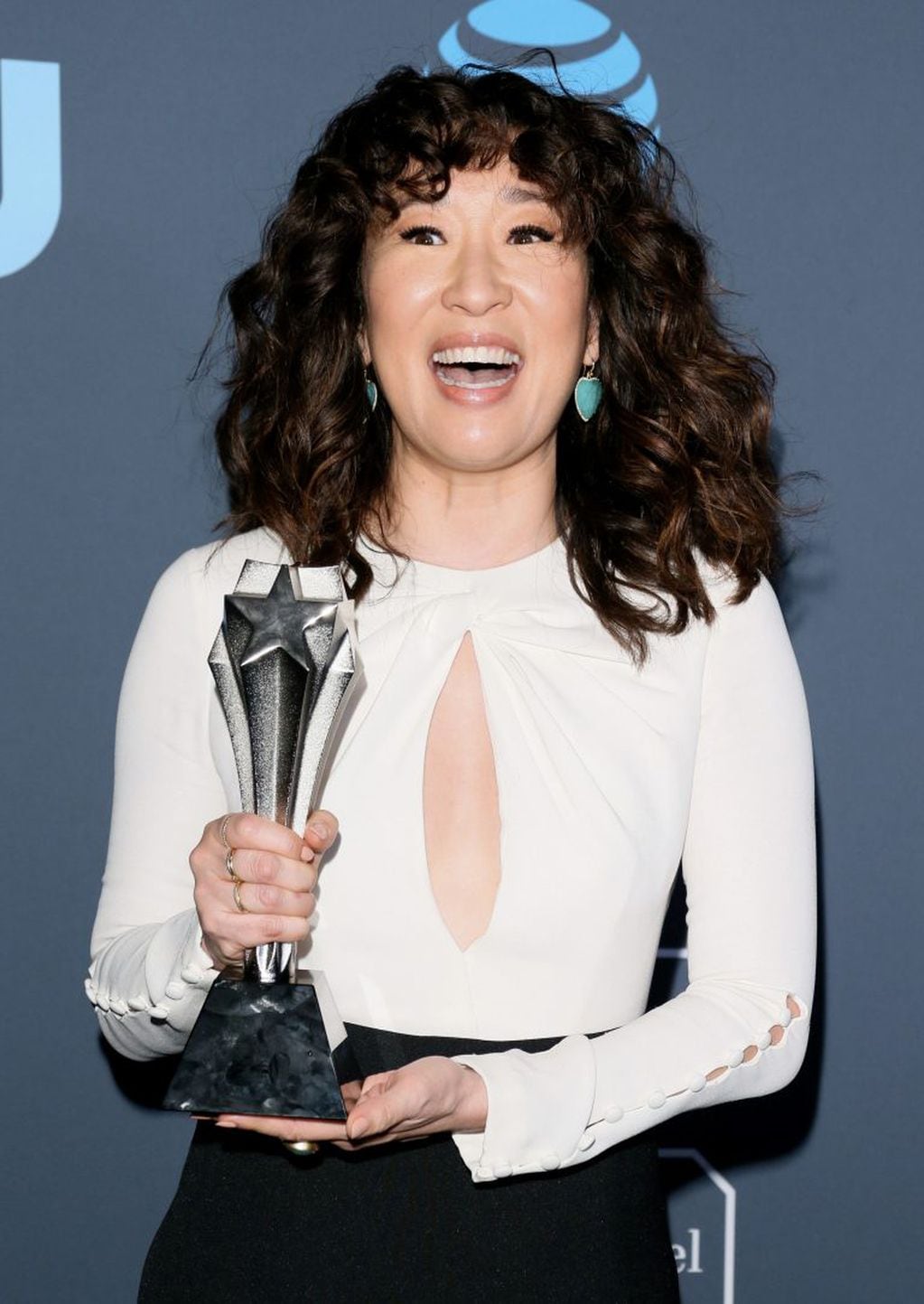Sandra Oh se consagró como Mejor actriz en serie dramática en la edición 24 de los Critics' Choice Awards. (Foto: Jean-Baptiste LACROIX / AFP)