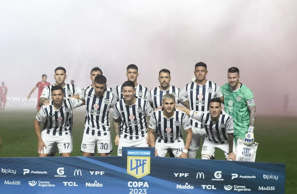 La formación de Talleres ante Argentinos Juniors. (Federico López Claro / La Voz).