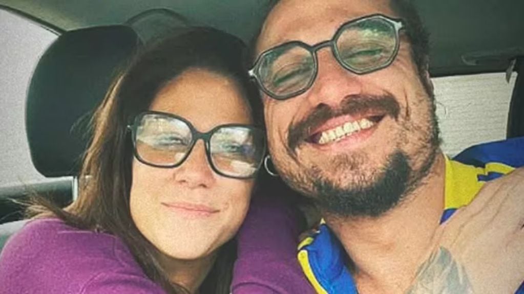 La foto que compartieron Daniel Osvaldo y Daniela Ballester para confirmar su romance. (Foto de Instagram)