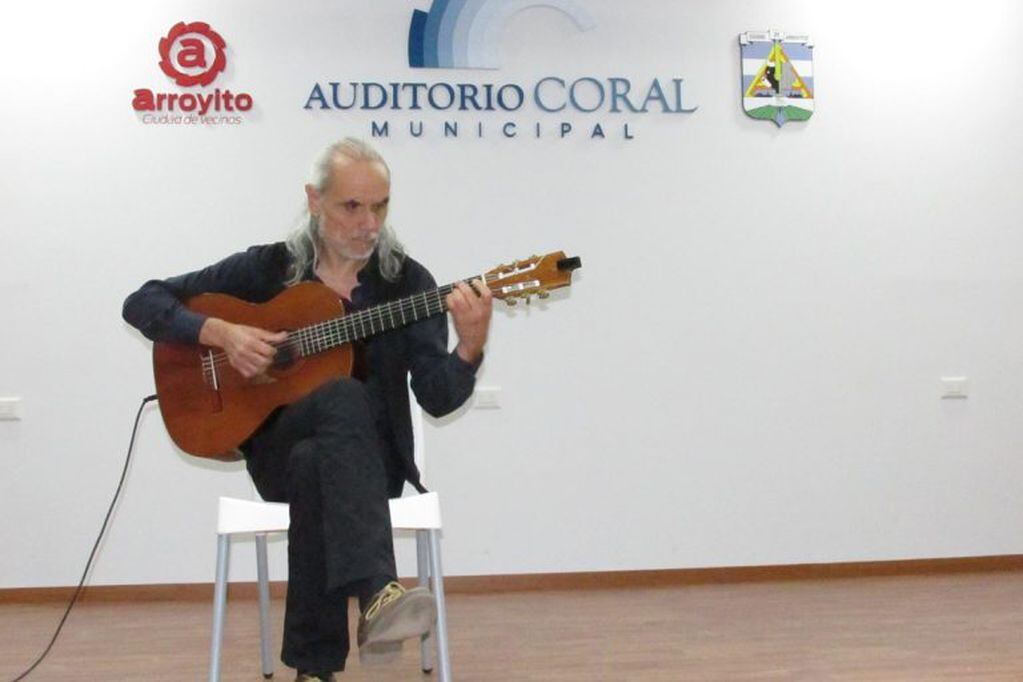Homenaje a Carlos Gardel en Arroyito