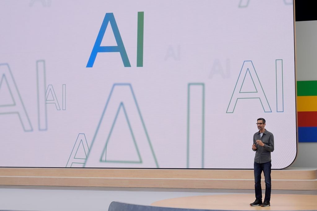 Google ofrece becas para quienes estén interesados en aprender sobre Inteligencia Artificial. (Foto de Jeff Chiu/AP)