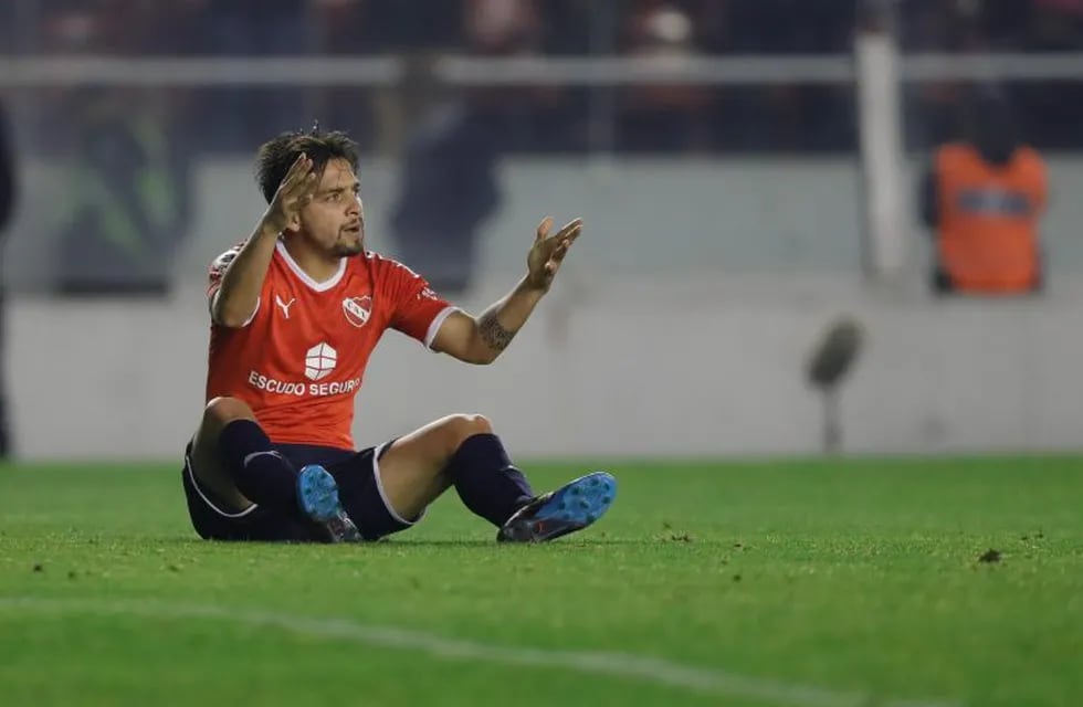 Los futbolistas de Independiente amenazan con iniciar una huelga si no cobran lo que les deben. (EFE)