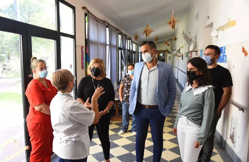 La ministra de Salud, Sonia Martorano, dijo que es necesario "esperar un poquitito más" para que la máscara deje de ser obligatoria.