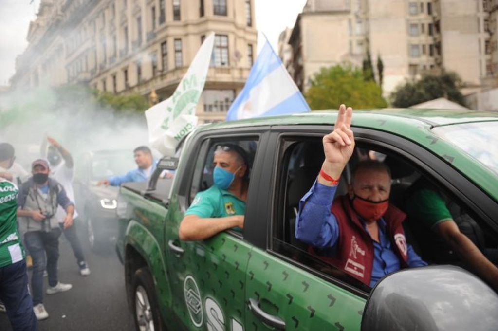 Camioneros en el día de la Lealtad Peronista (Foto: Federico López Claro)