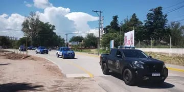 Traslado de Carmona hacia el hospital de Cruz del Eje. (Policía).