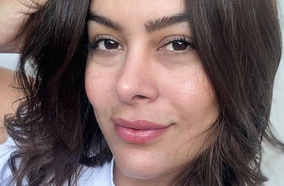 Encaje y mucha piel: Larissa Riquelme encendió las redes en ropa interior